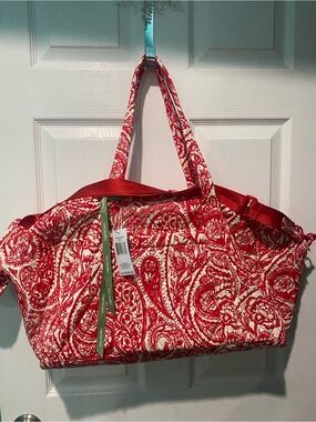 Vera Bradley Miramar Weekender 
Paisley Key” ❤️Quilted Weekender Bag